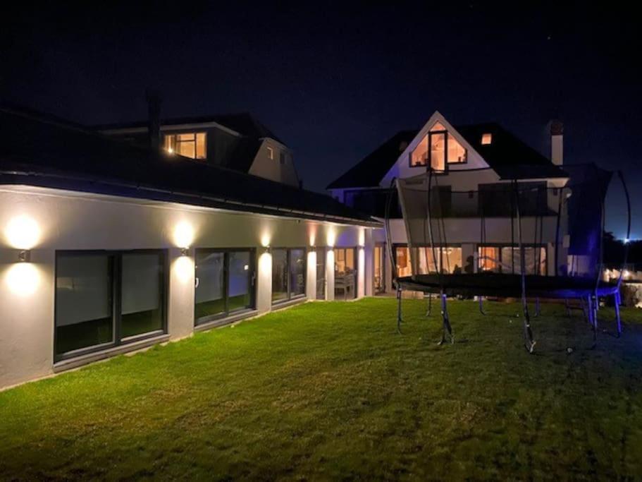 The Boathouse. The Gateway To The Jurassic Coast Villa Poole Buitenkant foto