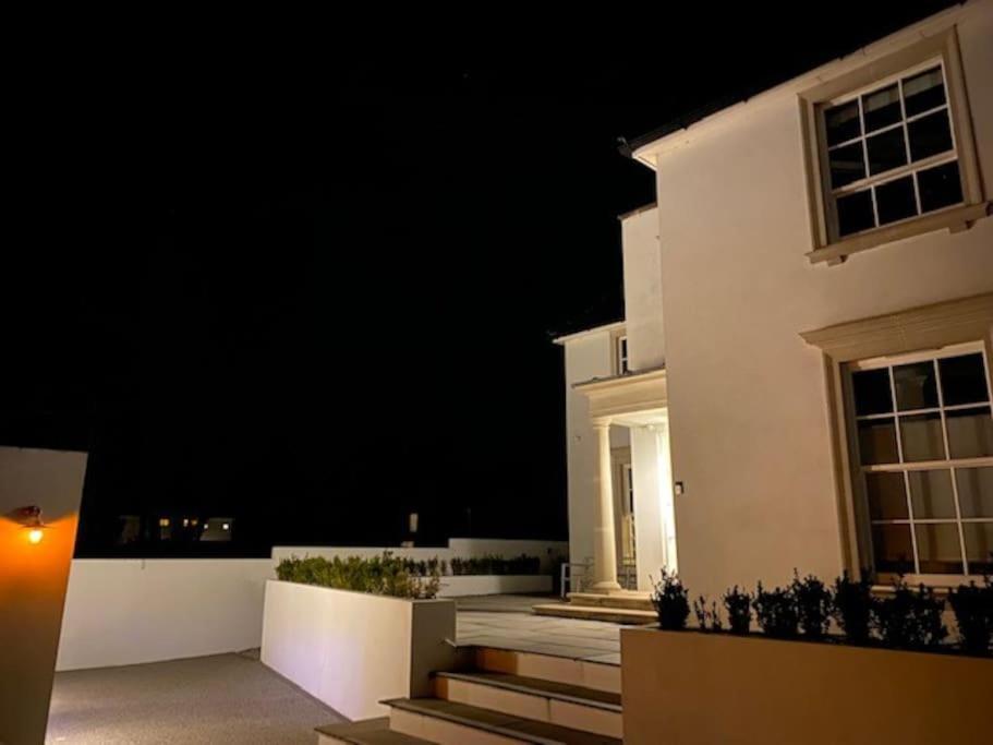 The Boathouse. The Gateway To The Jurassic Coast Villa Poole Buitenkant foto